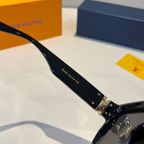 ルイヴィトンサングラス着用イメージ